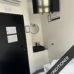 Hotel Bed Pepin
