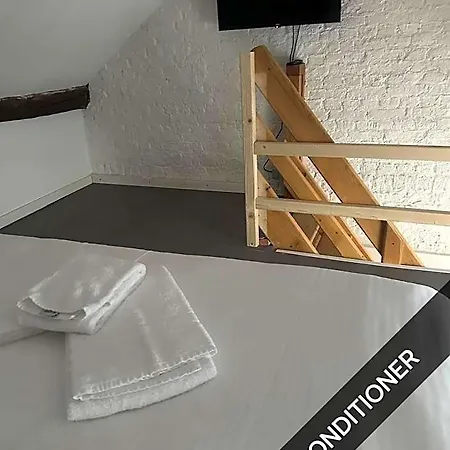 Hotel Bed Pepin 3*